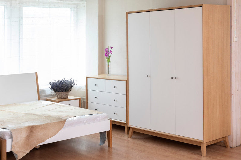 Lisett Riidekapp 3 uksega - Unolik