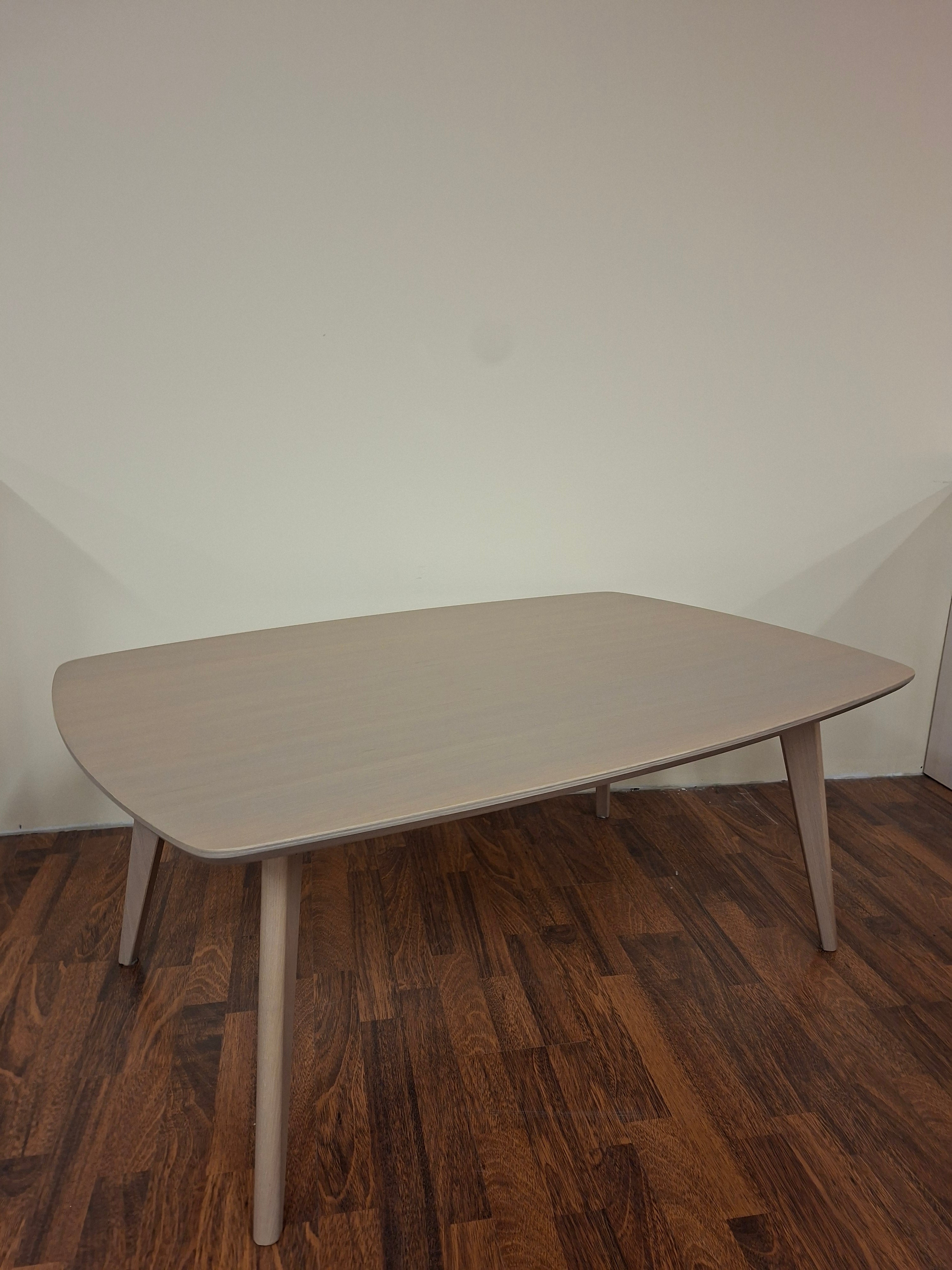 PASCAL DIIVANILAUD RISTKÜLIK