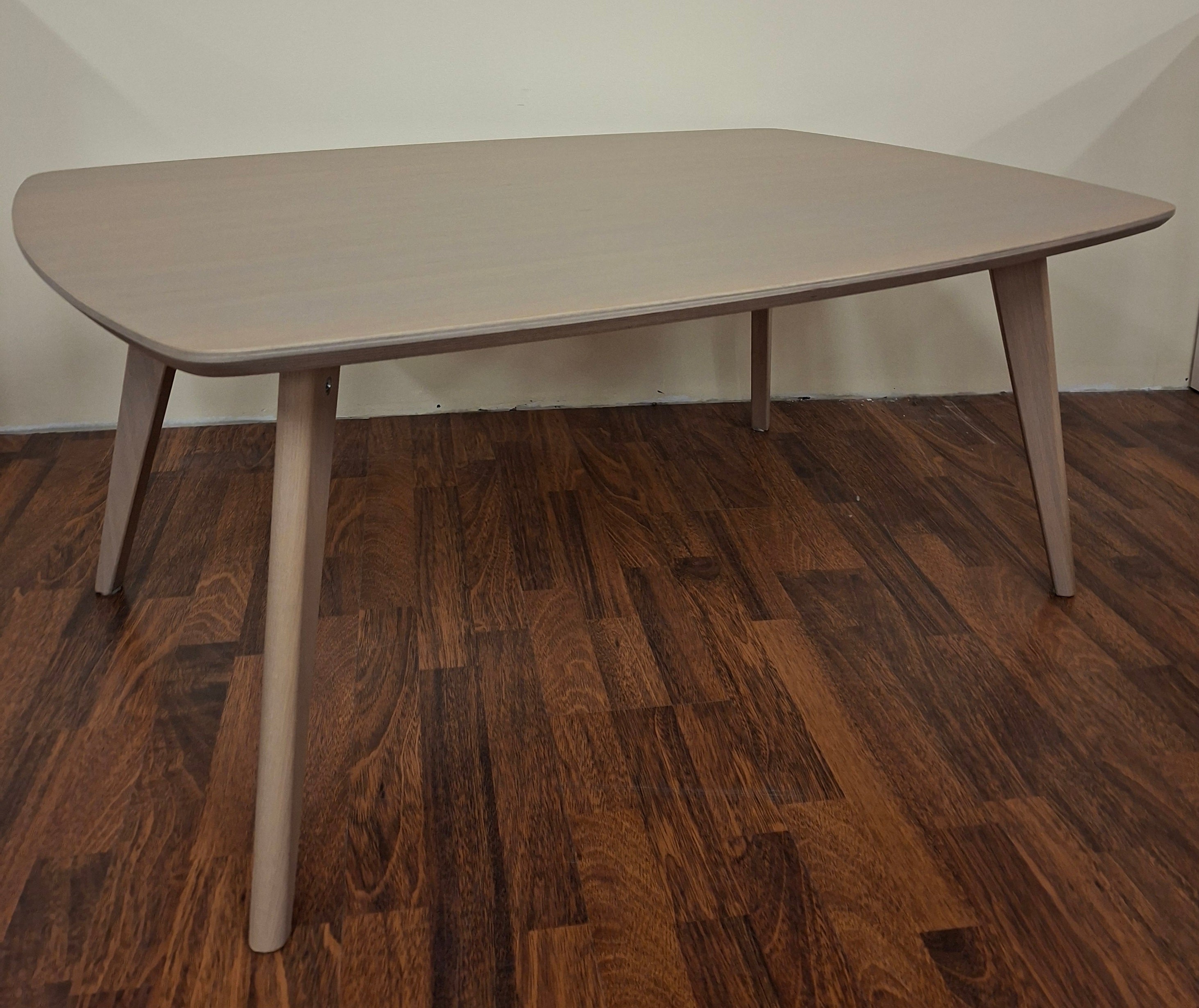 PASCAL DIIVANILAUD RISTKÜLIK