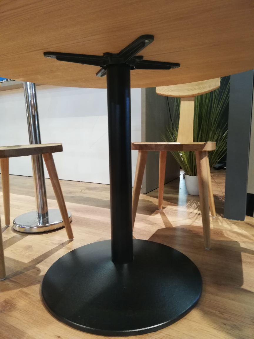 Pascal laud 110 metallist jalaga