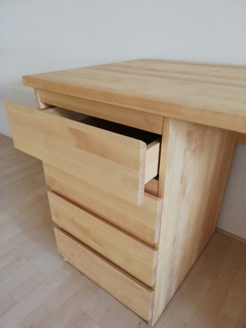 Renar Kirjutuslaud Näpusahtliga - Unolik